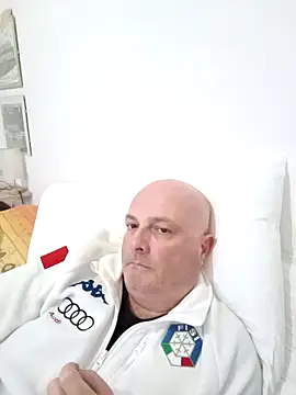 Snapshot of Alexis_Bull chatting on February 23, 2026, 4:18 pm Alexis Bull online show from February 23, 2026, 4:18 pm