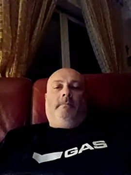 Snapshot of Alexis_Bull chatting on March 26, 2026, 11:35 pm Alexis Bull online show from March 26, 2026, 11:35 pm