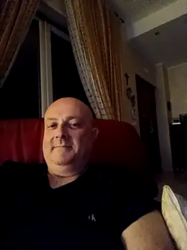 Snapshot of Alexis_Bull chatting on April 19, 2026, 10:34 pm Alexis Bull online show from April 19, 2026, 10:34 pm