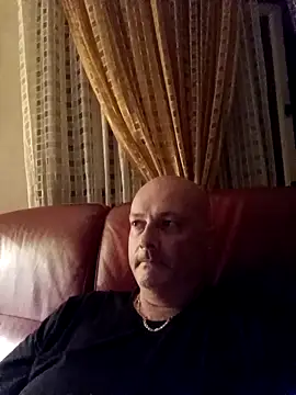 Snapshot of Alexis_Bull chatting on September 23, 2025, 9:22 pm Alexis Bull online show from September 23, 2025, 9:22 pm