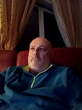 Snapshot of Alexis_Bull chatting on March 27, 2026, 11:38 pm Alexis Bull online show from March 27, 2026, 11:38 pm