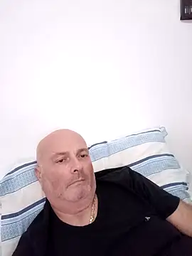 Snapshot of Alexis_Bull chatting on October 2, 2025, 1:47 pm Alexis Bull online show from October 2, 2025, 1:47 pm