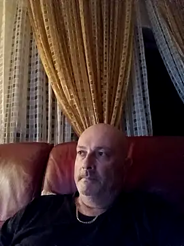 Snapshot of Alexis_Bull chatting on September 25, 2025, 11:22 pm Alexis Bull online show from September 25, 2025, 11:22 pm