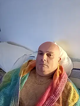 Snapshot of Alexis_Bull chatting on January 12, 2026, 12:28 am Alexis Bull online show from January 12, 2026, 12:28 am