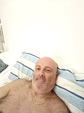 Snapshot of Alexis_Bull chatting on October 17, 2025, 4:20 pm Alexis Bull online show from October 17, 2025, 4:20 pm