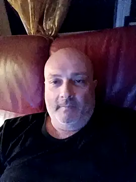 Snapshot of Alexis_Bull chatting on May 2, 2026, 11:10 pm Alexis Bull online show from May 2, 2026, 11:10 pm