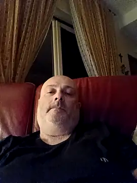 Snapshot of Alexis_Bull chatting on February 20, 2026, 11:50 pm Alexis Bull online show from February 20, 2026, 11:50 pm