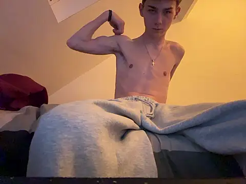 colar55x online show from February 4, 2026, 12:49 am