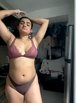 Snapshot of carlafox05 chatting on December 17, 2025, 10:48 pm carlafox05 online show from December 17, 2025, 10:48 pm