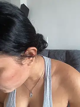 Snapshot of carlafox05 chatting on May 19, 2026, 2:35 pm carlafox05 online show from May 19, 2026, 2:35 pm