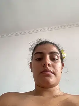 Snapshot of carlafox05 chatting on May 11, 2026, 4:04 pm carlafox05 online show from May 11, 2026, 4:04 pm