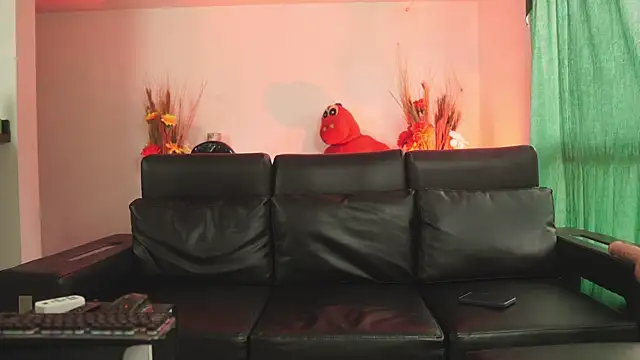 bonniie 98  online show from September 17, 2025, 8:44 pm