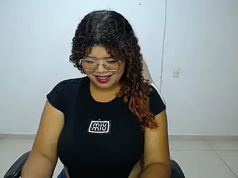 Snapshot of natalietits1 chatting on December 18, 2025, 4:28 am natalietits1 online show from December 18, 2025, 4:28 am