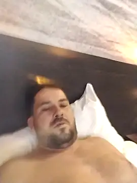 Snapshot of iunutmi chatting on October 6, 2025, 7:36 pm iunutmi online show from October 6, 2025, 7:36 pm