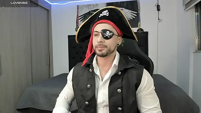 santi aesthetic online show from October 31, 2025, 2:19 am