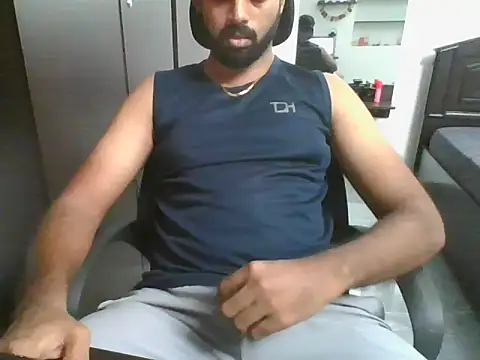 Snapshot of Periyakunji69 chatting on April 16, 2026, 12:28 pm Periyakunji69 online show from April 16, 2026, 12:28 pm