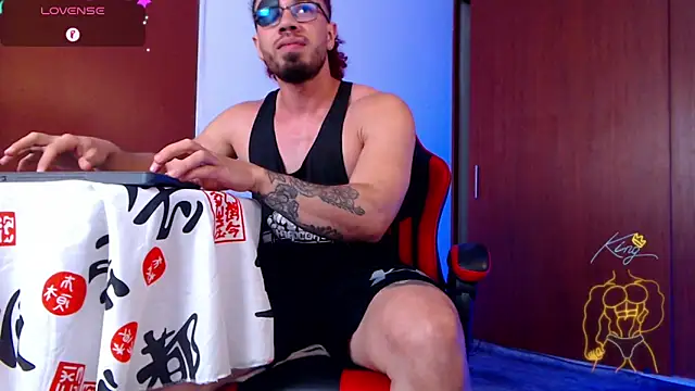 Snapshot of pirata_fitness chatting on March 13, 2026, 2:00 pm pirata fitness online show from March 13, 2026, 2:00 pm