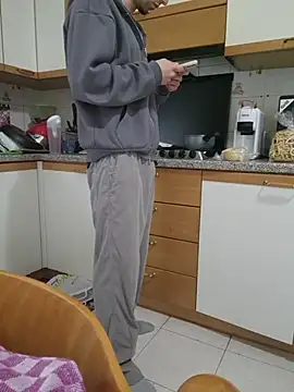 tipetto06 online show from April 16, 2026, 10:05 am