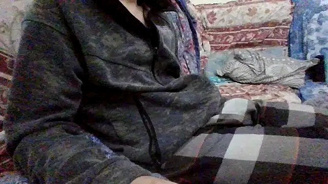 tipetto06 online show from October 25, 2025, 3:12 pm