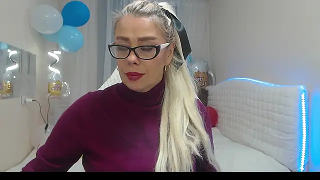 KatrinaCharm online show from October 9, 2025, 6:36 am