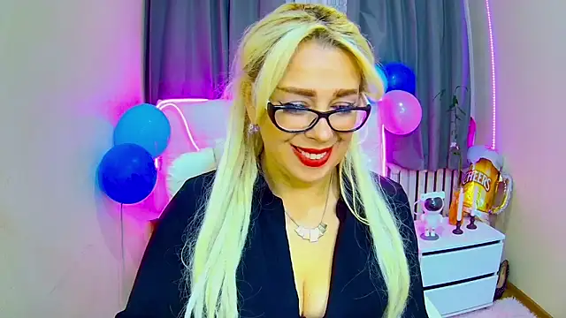 KatrinaCharm online show from September 22, 2025, 6:19 am