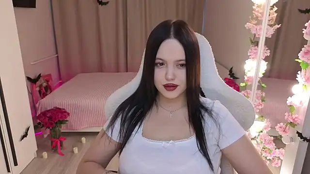 Betty  Davvis online show from October 29, 2025, 12:59 pm