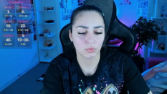 Snapshot of ValeriiMills chatting on March 26, 2026, 9:56 pm ValeriiMills online show from March 26, 2026, 9:56 pm
