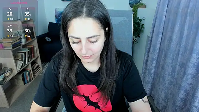 ValeriiMills online show from June 9, 2026, 3:57 pm