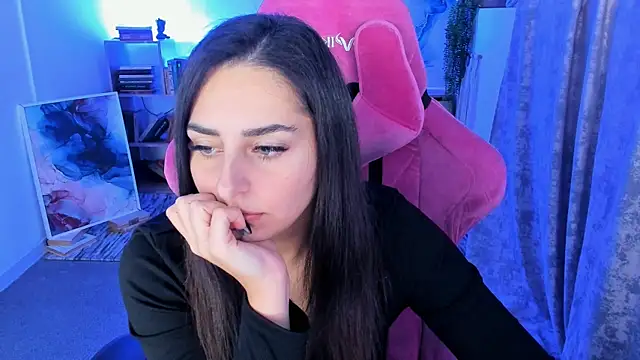 ValeriiMills online show from October 27, 2025, 2:40 pm