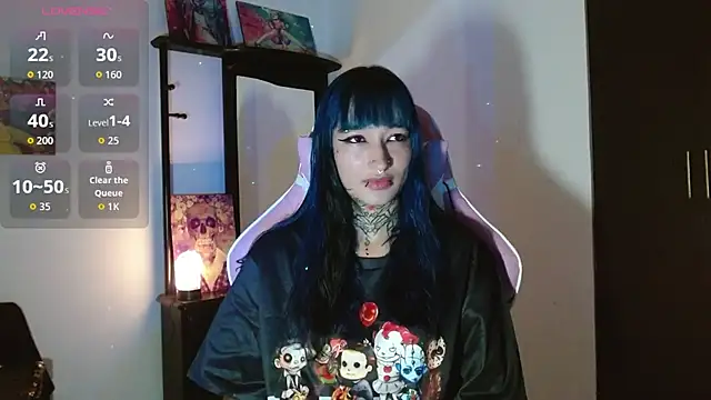 Snapshot of SharaRoss1 chatting on October 7, 2025, 9:05 pm SharaRoss1 online show from October 7, 2025, 9:05 pm