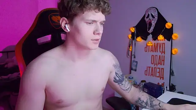 DanyDavis online show from November 2, 2025, 9:31 pm