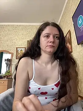 Snapshot of MariannaSida chatting on February 16, 2026, 8:35 am MariannaSida online show from February 16, 2026, 8:35 am