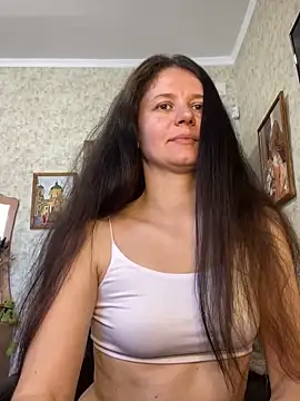 Snapshot of MariannaSida chatting on April 10, 2026, 6:42 am MariannaSida online show from April 10, 2026, 6:42 am