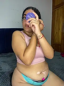 Jesie 18 online show from March 20, 2025, 1:48 pm