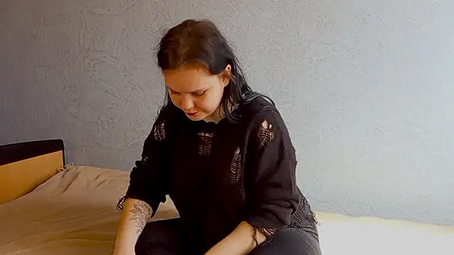 SweetPiggyx online show from April 9, 2026, 9:15 am