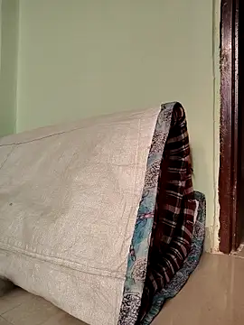 Snapshot of Desi_Bhabi_01 chatting on November 3, 2025, 3:34 am Desi Bhabi 01 online show from November 3, 2025, 3:34 am