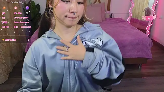 Snapshot of pariis_tay chatting on March 19, 2025, 8:54 pm pariis tay online show from March 19, 2025, 8:54 pm