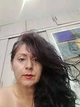 Snapshot of lunadicty chatting on May 15, 2026, 11:03 pm lunadicty online show from May 15, 2026, 11:03 pm