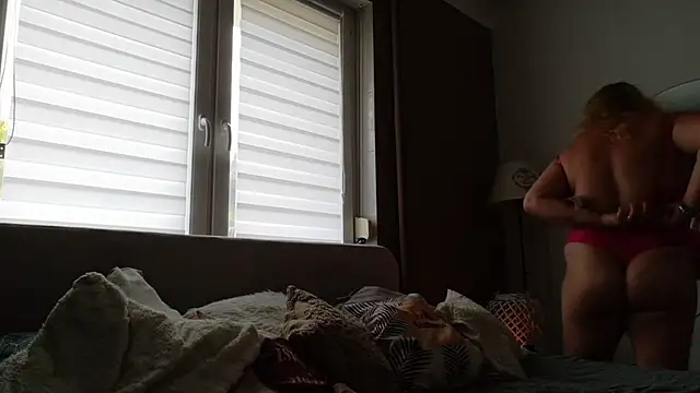 chupasexy online show from October 9, 2025, 3:34 pm