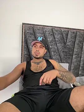 PapiStan online show from October 31, 2025, 2:08 am