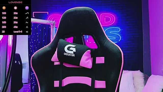 AlessiaCroft online show from March 23, 2026, 5:07 am