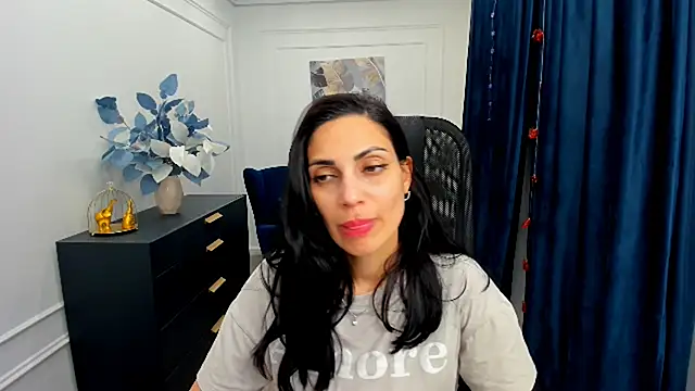 AllaYerty online show from November 25, 2025, 7:25 pm