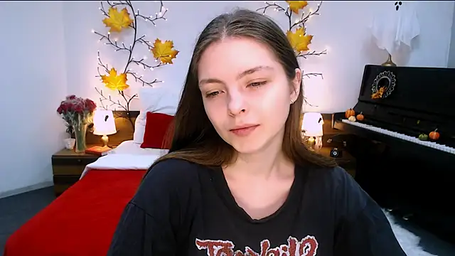 marshmallowee online show from November 3, 2025, 1:15 pm