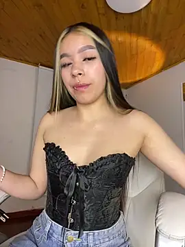 Snapshot of Cristina_pinkk chatting on September 10, 2025, 2:21 am Cristina pinkk online show from September 10, 2025, 2:21 am