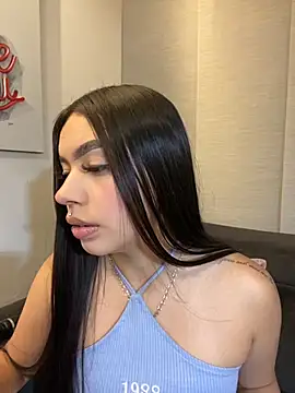 Cristina pinkk online show from November 8, 2025, 2:48 am