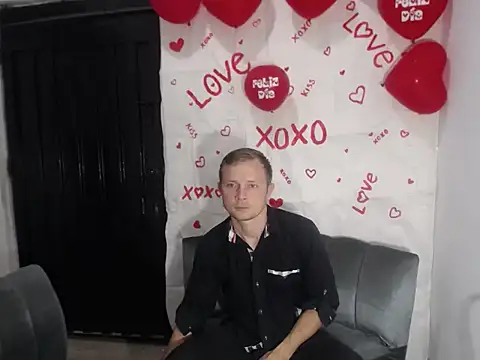 hot mann11 online show from February 14, 2026, 10:43 pm