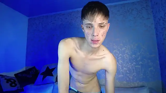 Snapshot of Robbin_Blaze chatting on September 8, 2025, 7:46 pm Robbin Blaze online show from September 8, 2025, 7:46 pm