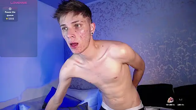 Snapshot of Robbin_Blaze chatting on September 11, 2025, 9:04 pm Robbin Blaze online show from September 11, 2025, 9:04 pm