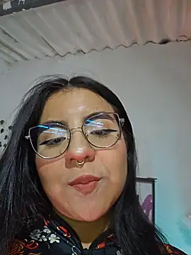 Snapshot of Maddy_rosse12 chatting on December 17, 2025, 5:07 pm Maddy rosse12 online show from December 17, 2025, 5:07 pm