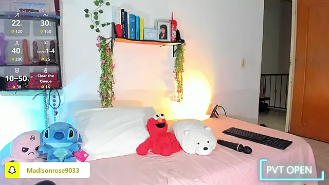 Snapshot of Maddy_rosse12 chatting on September 24, 2025, 3:18 pm Maddy rosse12 online show from September 24, 2025, 3:18 pm